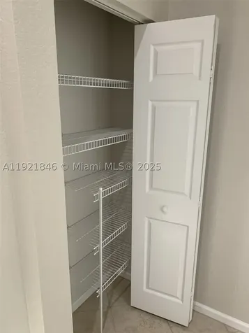 2518 Bay Pointe Court Weston FL 33327