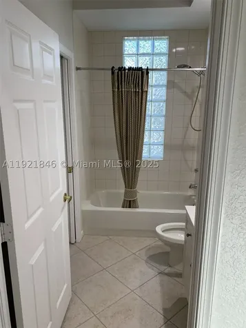 2518 Bay Pointe Court Weston FL 33327