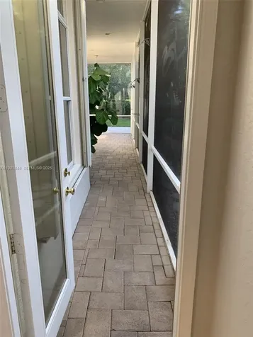 2518 Bay Pointe Court Weston FL 33327