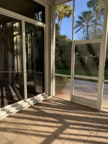 2518 Bay Pointe Court Weston FL 33327