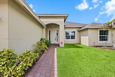 1156 SW Alexandria Avenue Port St. Lucie FL 34953