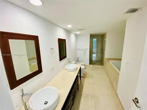 475 Brickell Avenue Miami FL 33131