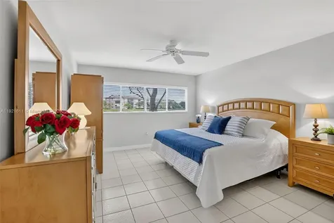 13705 SW 12th Street Pembroke Pines FL 33027