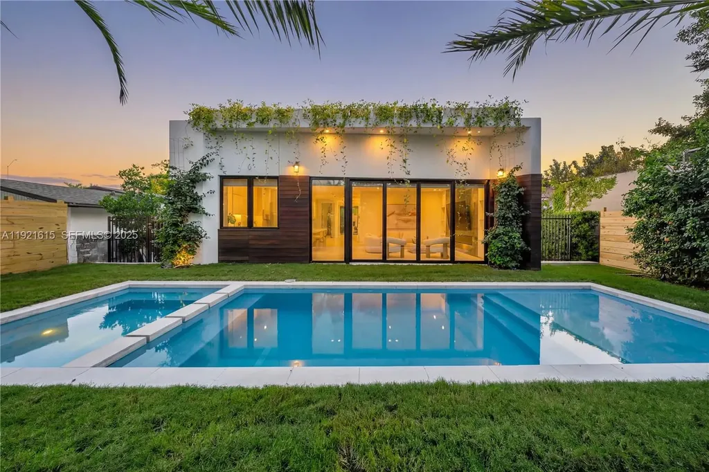 34 SW 26th Road Miami FL 33129