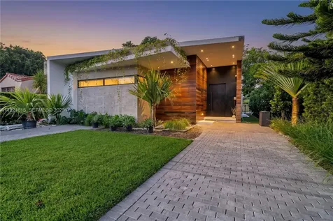 34 SW 26th Road Miami FL 33129