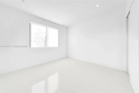 34 SW 26th Road Miami FL 33129