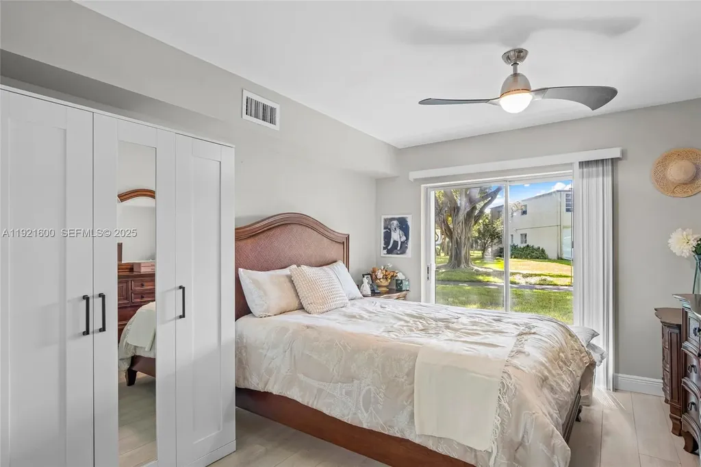 19 Abbey Lane Delray Beach FL 33446