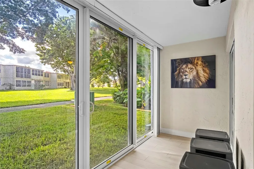 19 Abbey Lane Delray Beach FL 33446