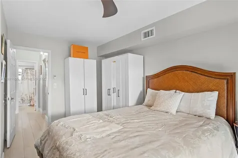 19 Abbey Lane Delray Beach FL 33446
