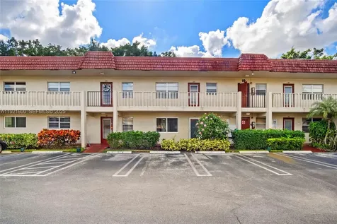 19 Abbey Lane Delray Beach FL 33446