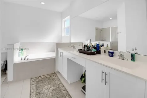 1382 SE 26th Road Homestead FL 33035