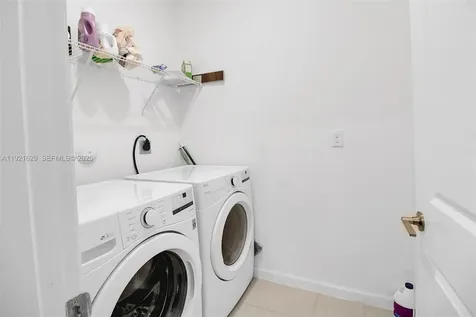 1382 SE 26th Road Homestead FL 33035