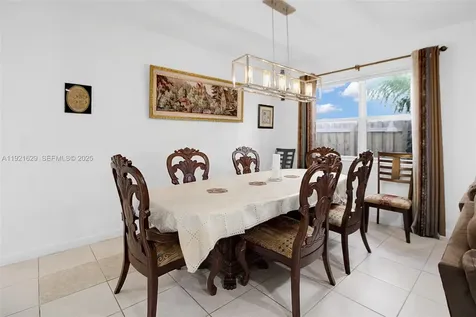 1382 SE 26th Road Homestead FL 33035
