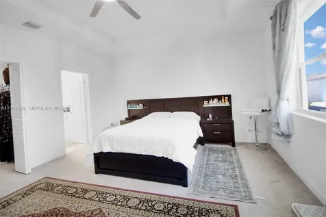 1382 SE 26th Road Homestead FL 33035