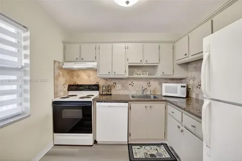 7817 Golf Cir Drive Margate FL 33063