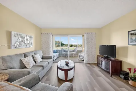 7817 Golf Cir Drive Margate FL 33063
