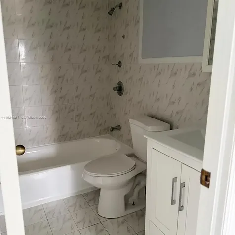 5501 NW 7th Street Miami FL 33126
