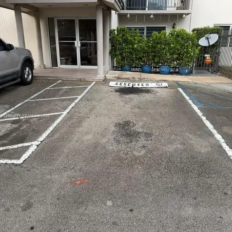 5501 NW 7th Street Miami FL 33126