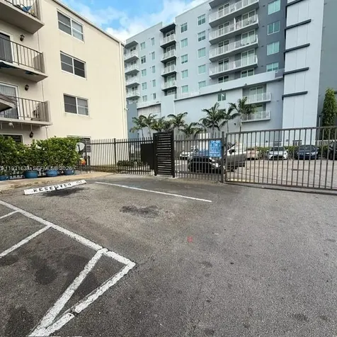 5501 NW 7th Street Miami FL 33126