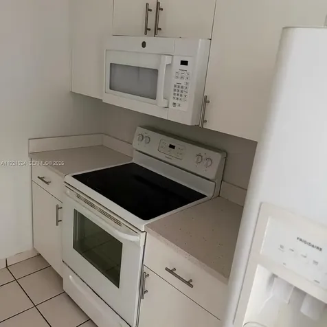 5501 NW 7th Street Miami FL 33126