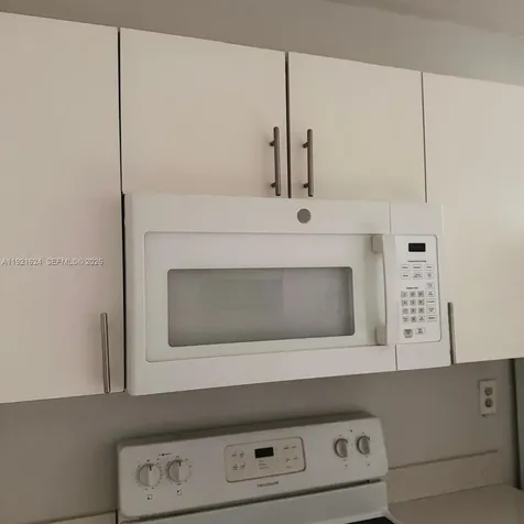 5501 NW 7th Street Miami FL 33126