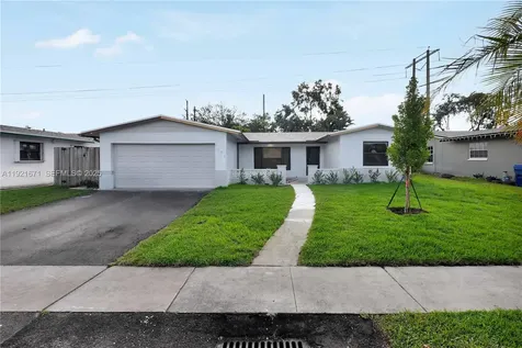 1771 NW 93rd Avenue Pembroke Pines FL 33024