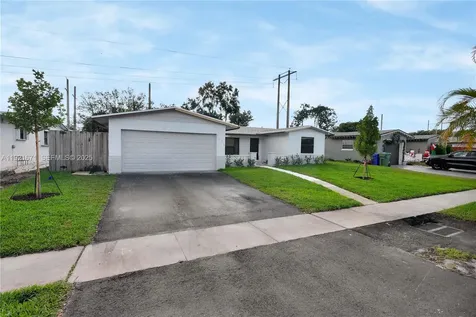 1771 NW 93rd Avenue Pembroke Pines FL 33024