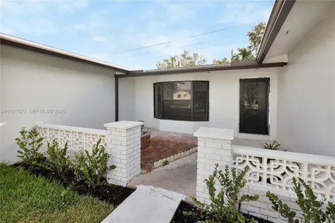 1771 NW 93rd Avenue Pembroke Pines FL 33024