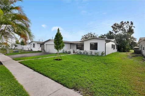 1771 NW 93rd Avenue Pembroke Pines FL 33024