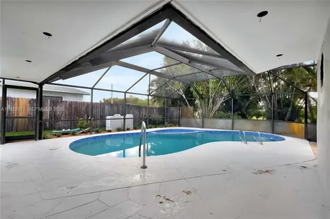 1771 NW 93rd Avenue Pembroke Pines FL 33024