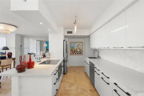 19101 NE 36th Court Aventura FL 33180
