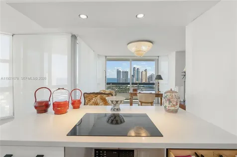 19101 NE 36th Court Aventura FL 33180