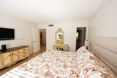 201 178th Drive Sunny Isles Beach FL 33160