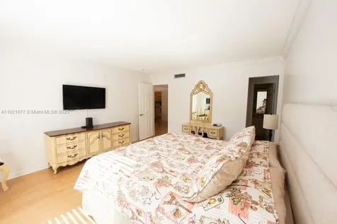 201 178th Drive Sunny Isles Beach FL 33160