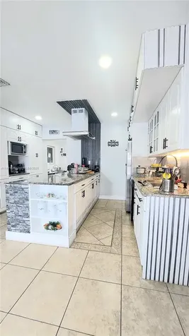 2145 SW 76th Avenue Miami FL 33155