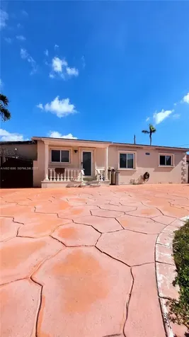 2145 SW 76th Avenue Miami FL 33155