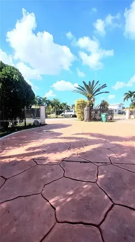 2145 SW 76th Avenue Miami FL 33155