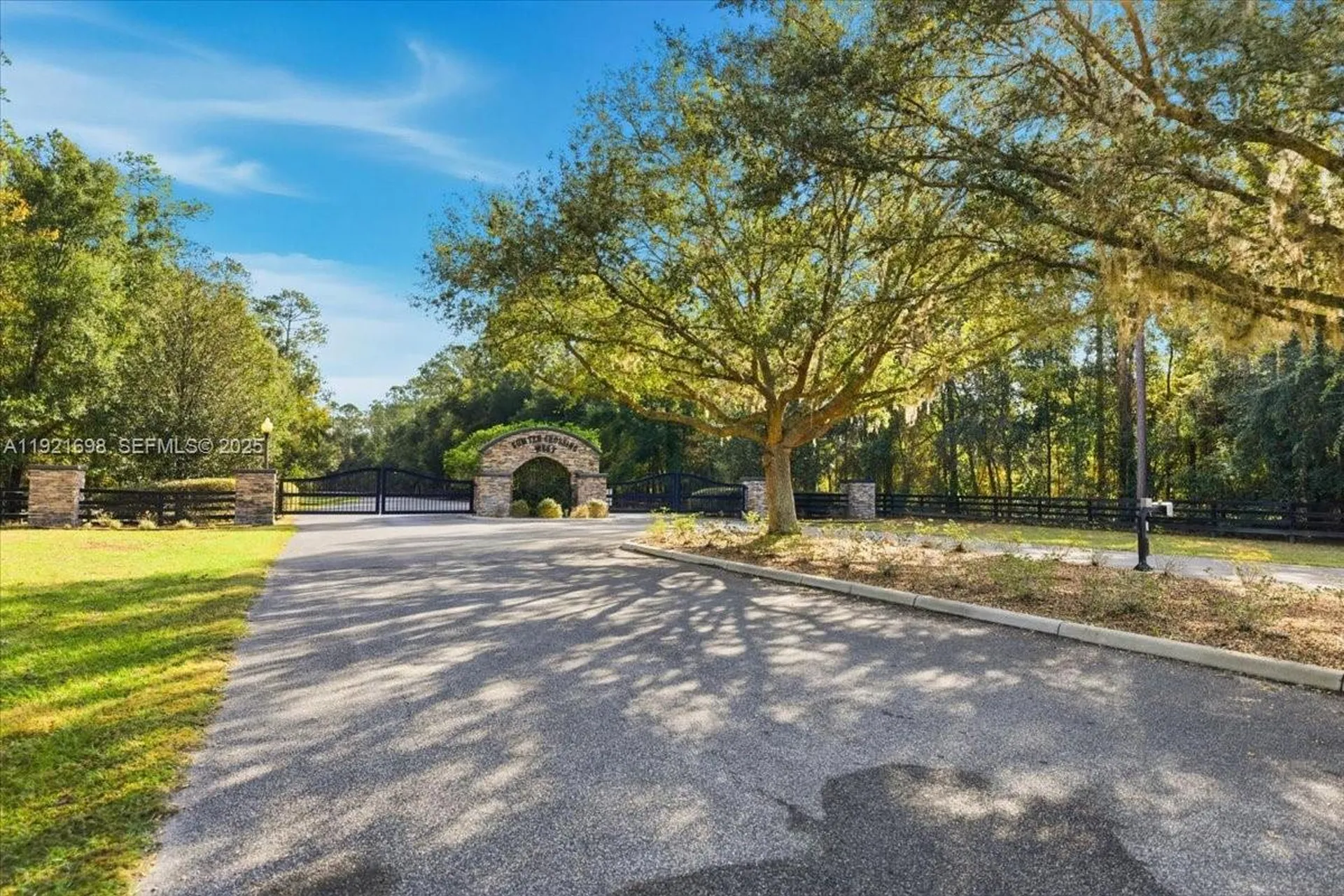 10561 NE 104th Circle Other City - In The State Of Florida FL 34484