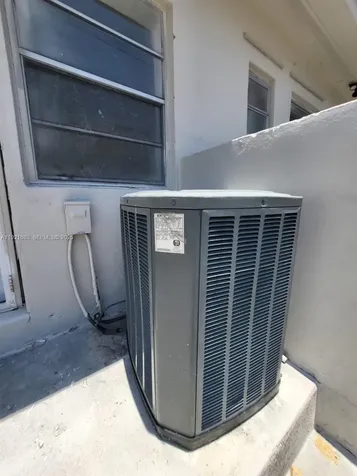 640 - 642 NW 77th Street Miami FL 33150