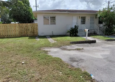 640 - 642 NW 77th Street Miami FL 33150