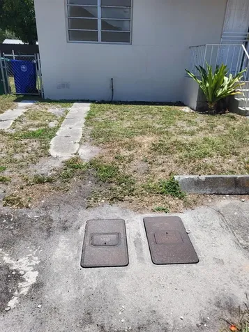 640 - 642 NW 77th Street Miami FL 33150