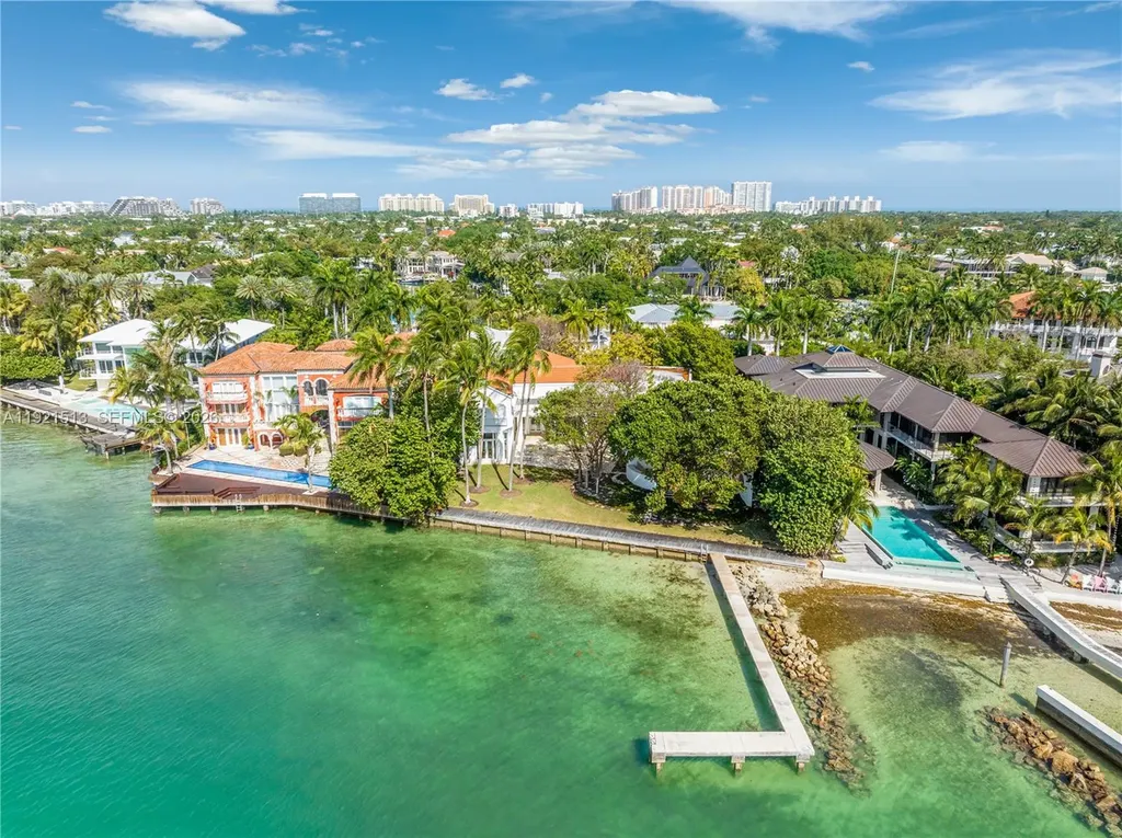 5 Harbor Point Key Biscayne FL 33149