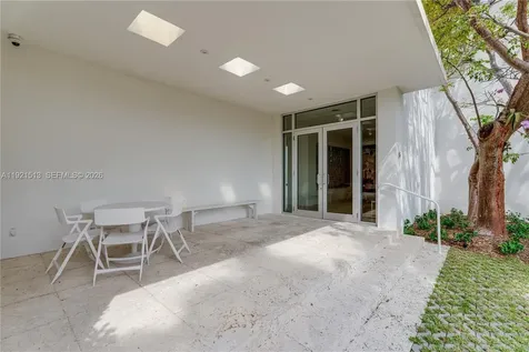 5 Harbor Point Key Biscayne FL 33149