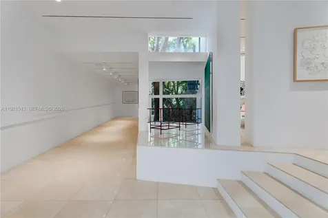 5 Harbor Point Key Biscayne FL 33149