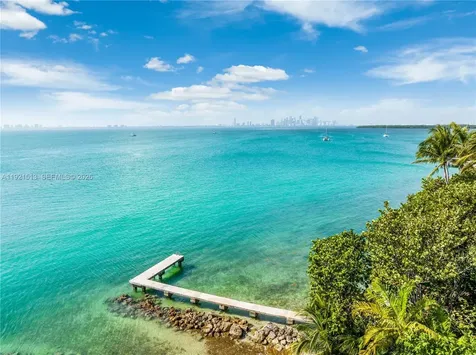 5 Harbor Point Key Biscayne FL 33149
