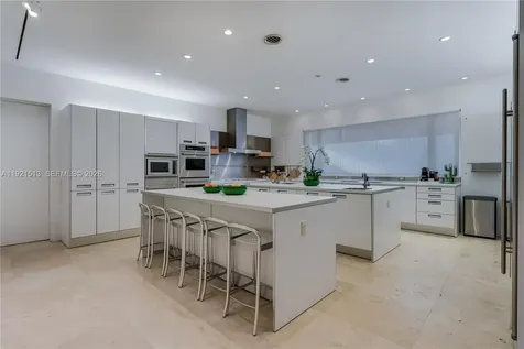 5 Harbor Point Key Biscayne FL 33149