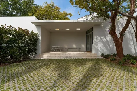 5 Harbor Point Key Biscayne FL 33149