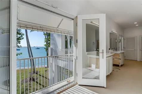 5 Harbor Point Key Biscayne FL 33149