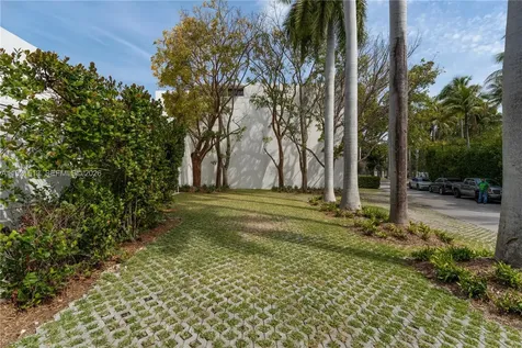 5 Harbor Point Key Biscayne FL 33149