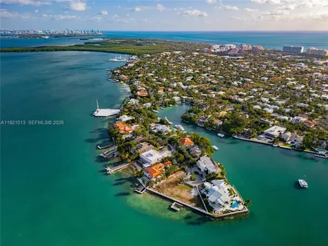 5 Harbor Point Key Biscayne FL 33149